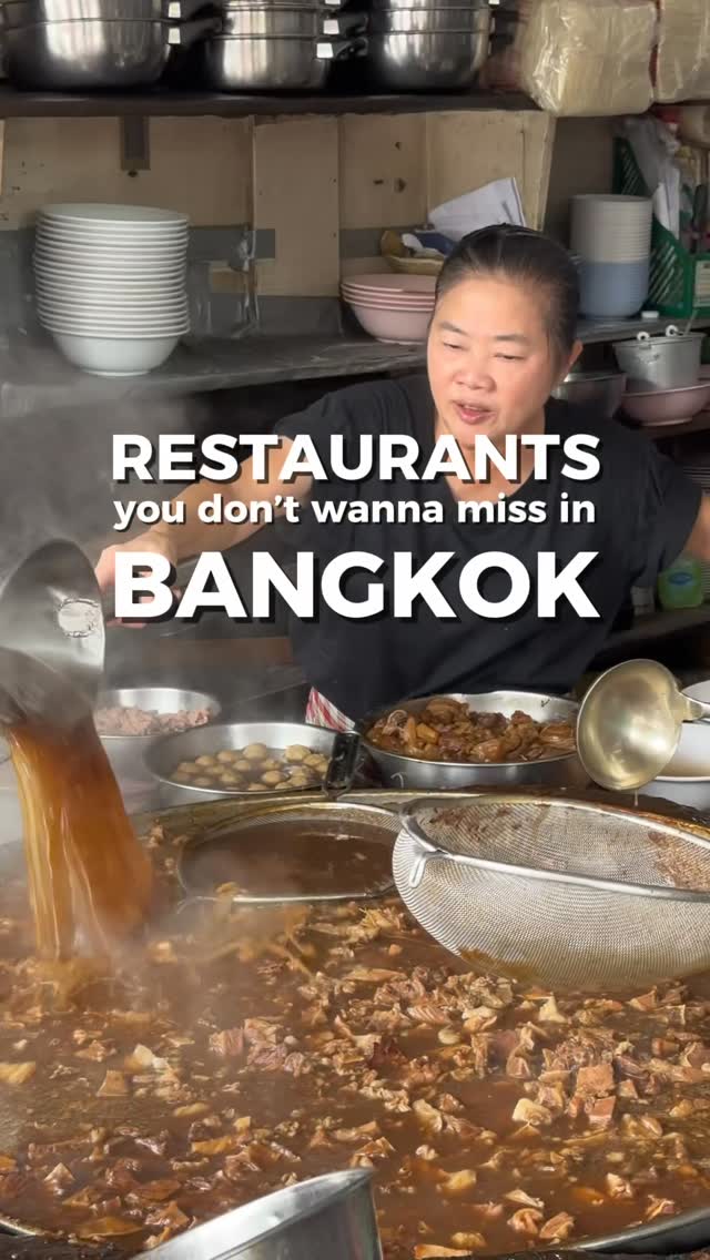 Since everyone is in Bangkok now, just wanna share some of my fave restos during one of our many Bangkok vacays 🇹🇭
📍 Polo Fried Chicken, Kuay Jub Mr Joe, Thipsamai, Jun Pang, Jodd Fairs, Payak Boat Noodles, Original Pad Kra Pao, Jeh Oh Chula, Wattan Pannich, Here Hai, Chatukchak Market and Mil Toast.
#thaifood #thailandfood #thaistreetfood #thaieats #bangkok where to eat in Bangkok?