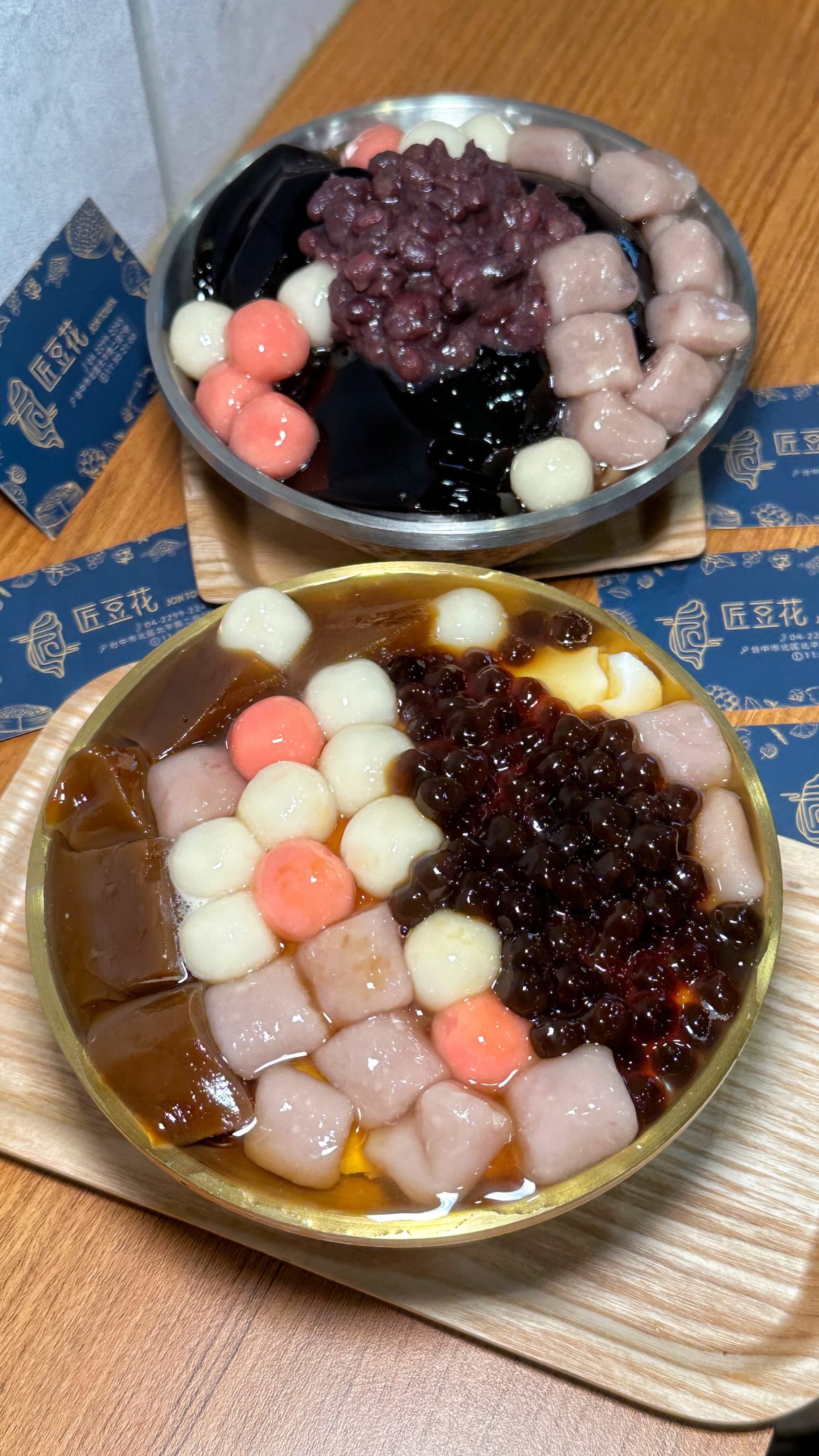 #各種口味冰沙只要50元
這家店冰沙口味很多、而且口感細緻到爆!
就跟雪泥一樣~大推他們家的海鹽焦糖冰沙!
還有烏梅蕃茄冰沙、酸酸甜甜的有夠清爽👍👍
🌀綜合嫩仙草冰$70
🌀烏梅蕃茄冰沙$50(500ml)
🌀綜合豆花冰沙$70 (多加一種配料加$10)
他們的豆花非常綿密豆香十足~糖水冰沙也不會太甜、配料也都蠻好吃的、嫩仙草搭配海鹽焦糖冰沙也很好吃、蠻大一碗可以兩個人一起吃、網上也很推薦他們的銀耳、下次再來吃吃看!😎😎
⋯⋯⋯⋯⋯⋯⋯⋯⋯⋯⋯⋯⋯⋯⋯⋯⋯⋯⋯⋯⋯⋯⋯⋯⋯⋯
📍匠豆花
🗺️台中市北區北平路二段7號
☎️04-22992245
🈺12:00-21:00
🚷不定時公休(粉專公告)
#冰沙 #豆花 #嫩仙草 #台中冰品