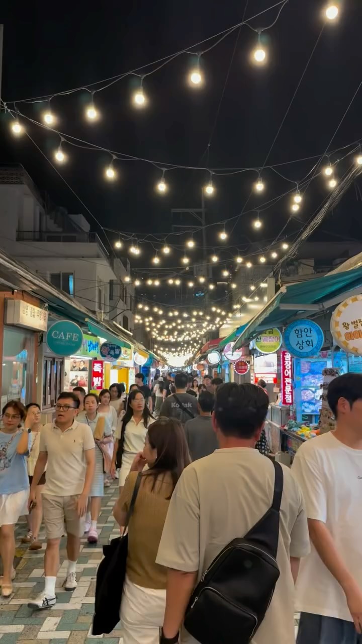 海雲臺傳統夜市 🍽️
#reels #韓國 #釜山 #美食 #旅行