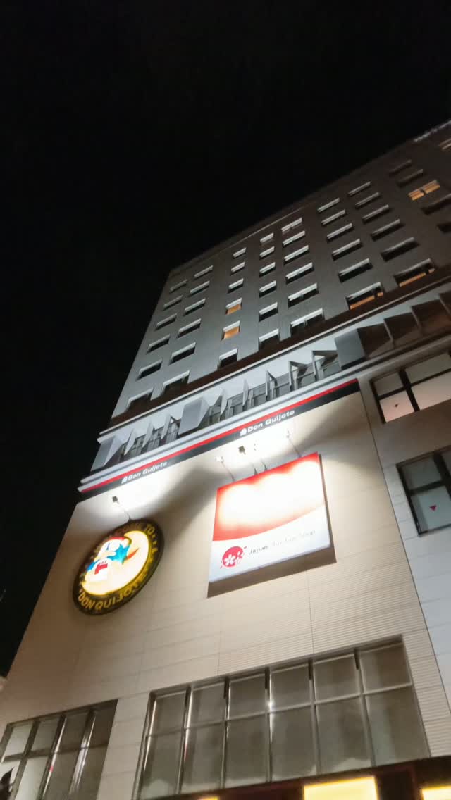 這次在沖繩住到一間
真的很方便又很舒服的飯店
✏️壺川車站走路約3分鐘
✏️樓下就是唐吉訶德
✏️免費飲料Bar+清酒、蛇酒
逛街、喝酒、回房休息
全部一棟解決
房間設備也很齊全
連洗衣、微波都能直接在房內完成
整體住下來就是兩個字:
「省事」又「舒服」
如果你也在找沖繩住宿
這間可以列入清單✔️
📍東急ステイ 沖縄那覇
📍沖縄県那覇市壺川3丁目2−1
📍3 Chome-2-1 Tsubogawa, Naha,Okinawa
#日本 #旅遊 #沖繩 #唐吉軻德